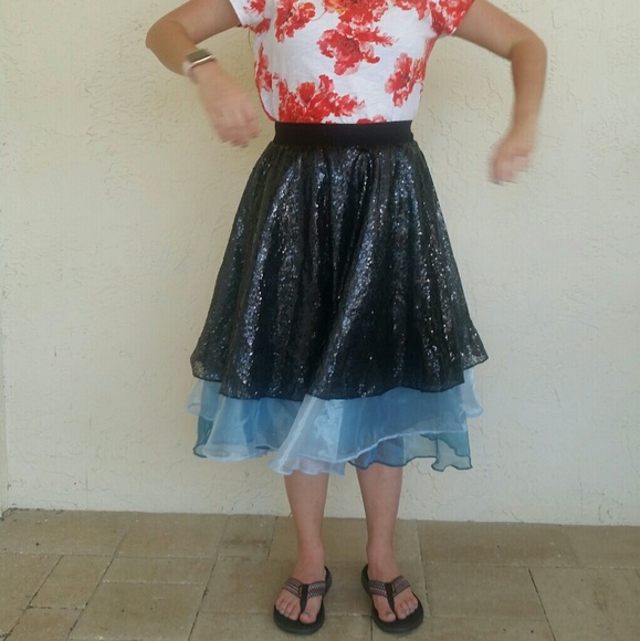 *Midi Sequin and double tulle layered skirts* - Picture 3 of 5